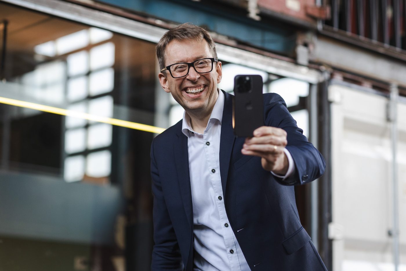 Daniel Schwenger – Sichtbarkeitsdoktor, Experte für digitales Marketing und TV-Journalist